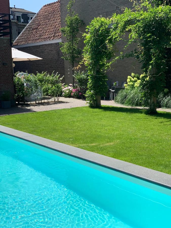 Bed And Breakfast 013 Tilburg Bagian luar foto