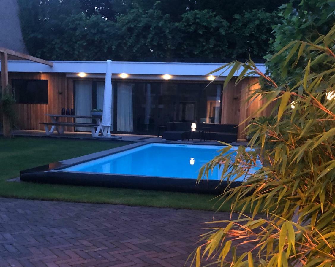Bed And Breakfast 013 Tilburg Bagian luar foto